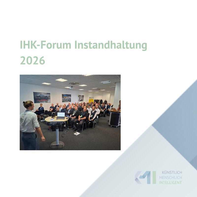 Die Teilnehmenden des IHK-Instandhaltungsforums sitzen in einem Konferenzraum und folgen einem Referat.